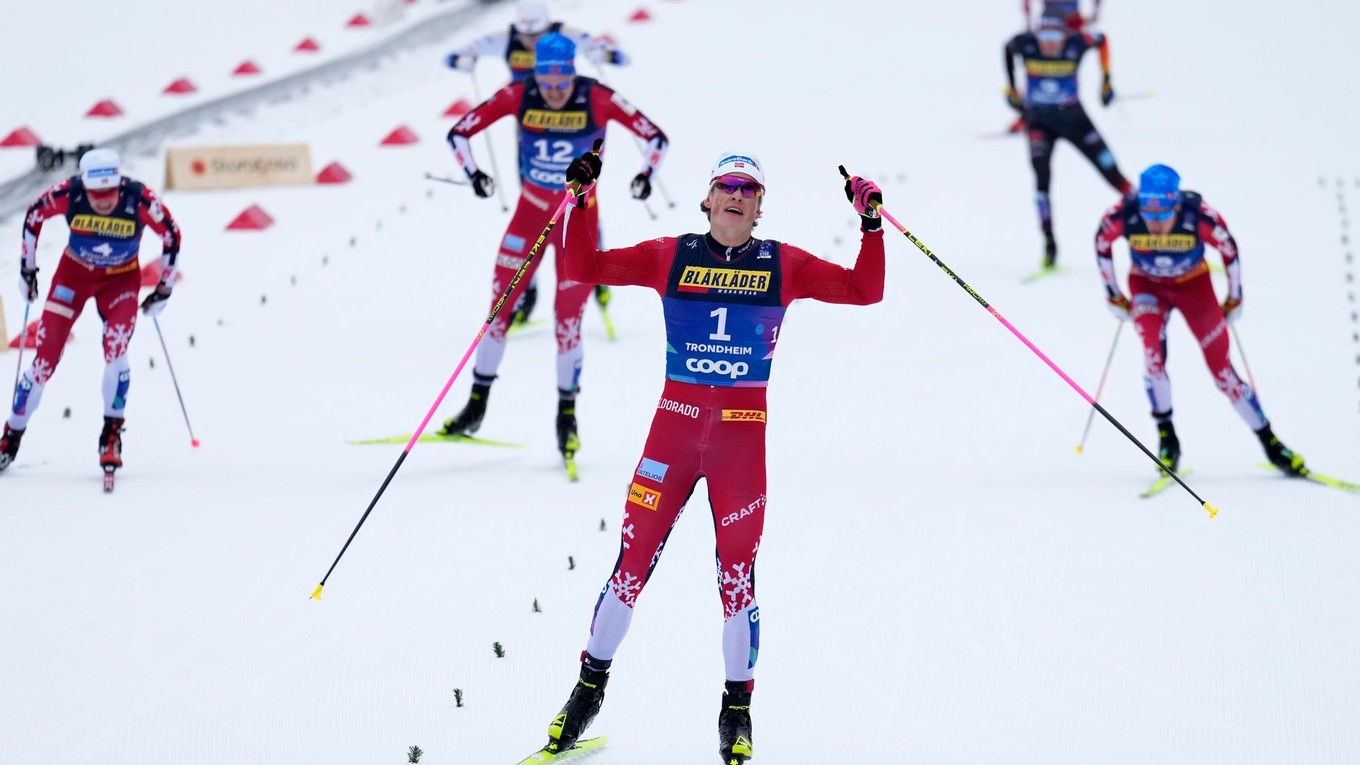 Johannes Hösflot Kläbo sa raduje z víťazstva