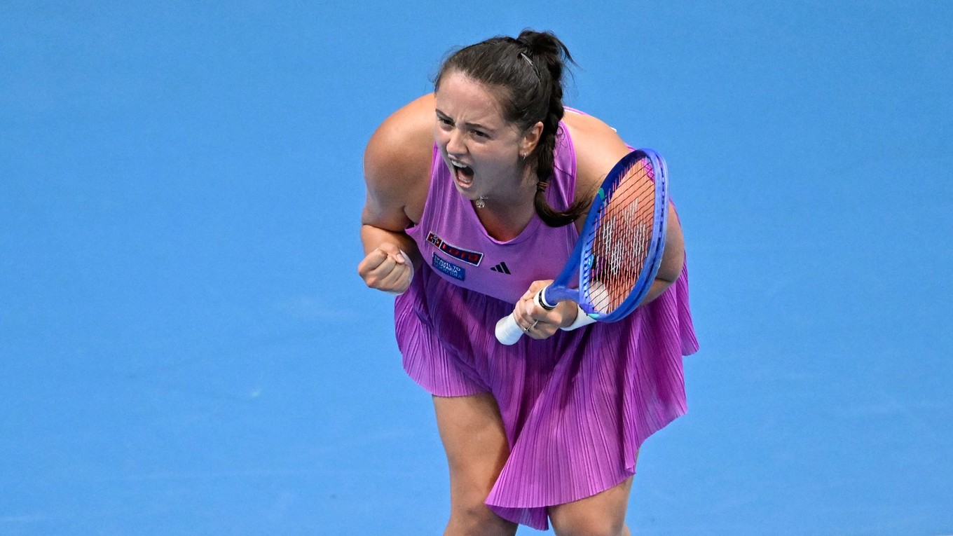 Viktória Hrunčáková sa teší z výhry proti Rebecce Munkovej Mortensenovej z Dánska.