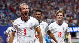 Harry Kane z Anglicka (9) oslavuje svoj prvý gól v zápase šestnásťfinále majstrovstiev sveta vo futbale medzi Anglickom a Kongom.
