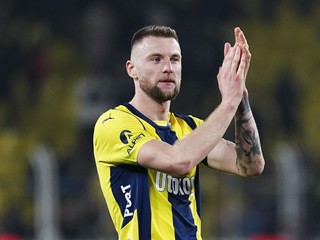 Milan Škriniar v drese Fenerbahce Istanbul.