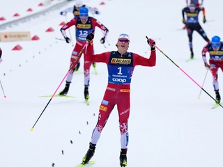 Johannes Hösflot Kläbo sa raduje z víťazstva