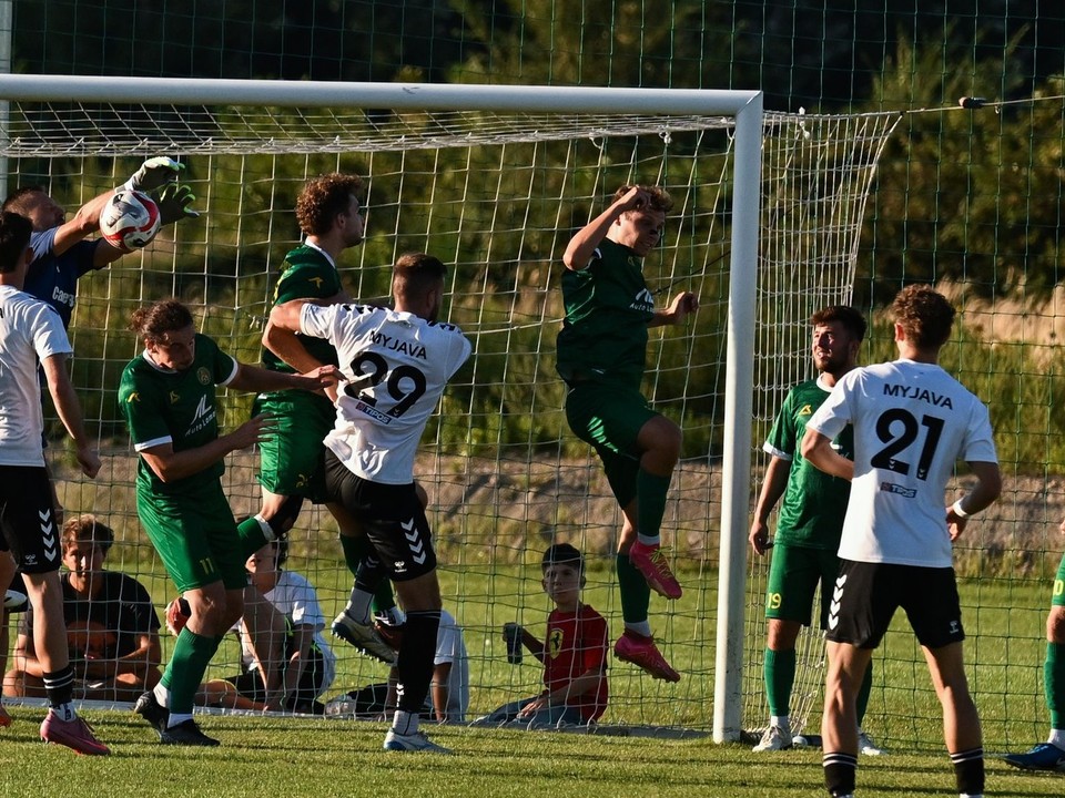 Momentka zo zápasu Slovnaft Cupu Rusovce - Myjava.