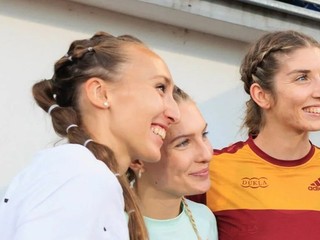 Zľava Gabriela Gajanová, Viktória Forster a Emma Zapletalová.