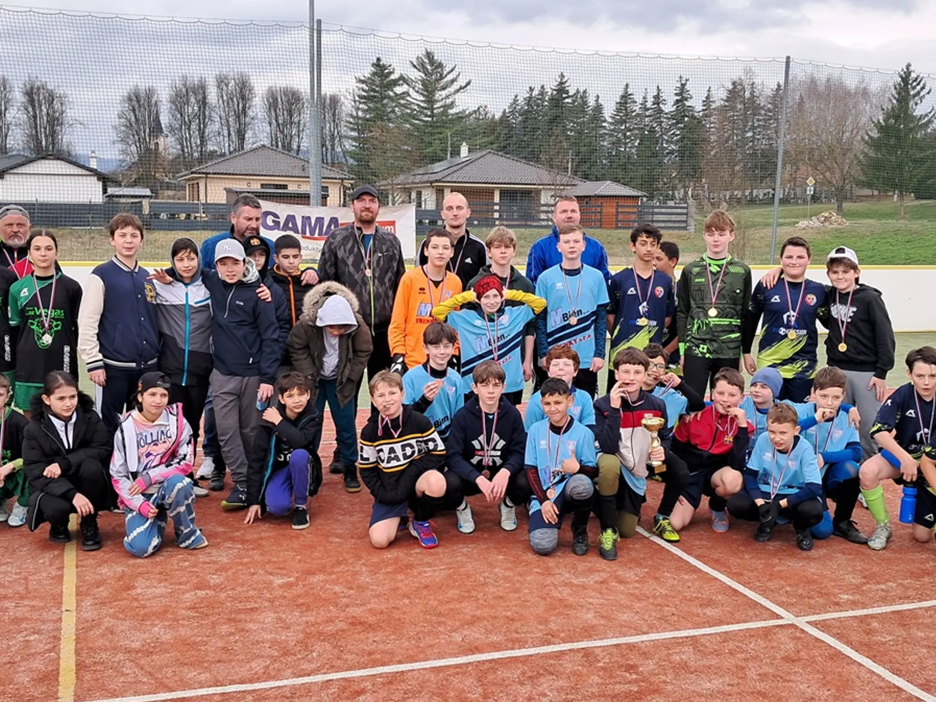 Turnaj v minifutbale U13 ovládla Ladomerská Vieska
