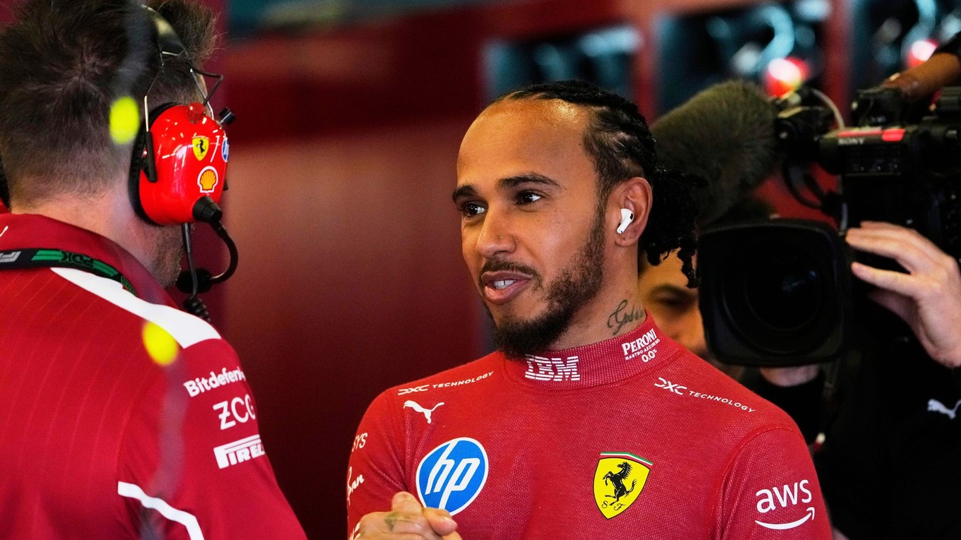 Lewis Hamilton v službách Ferrari.
