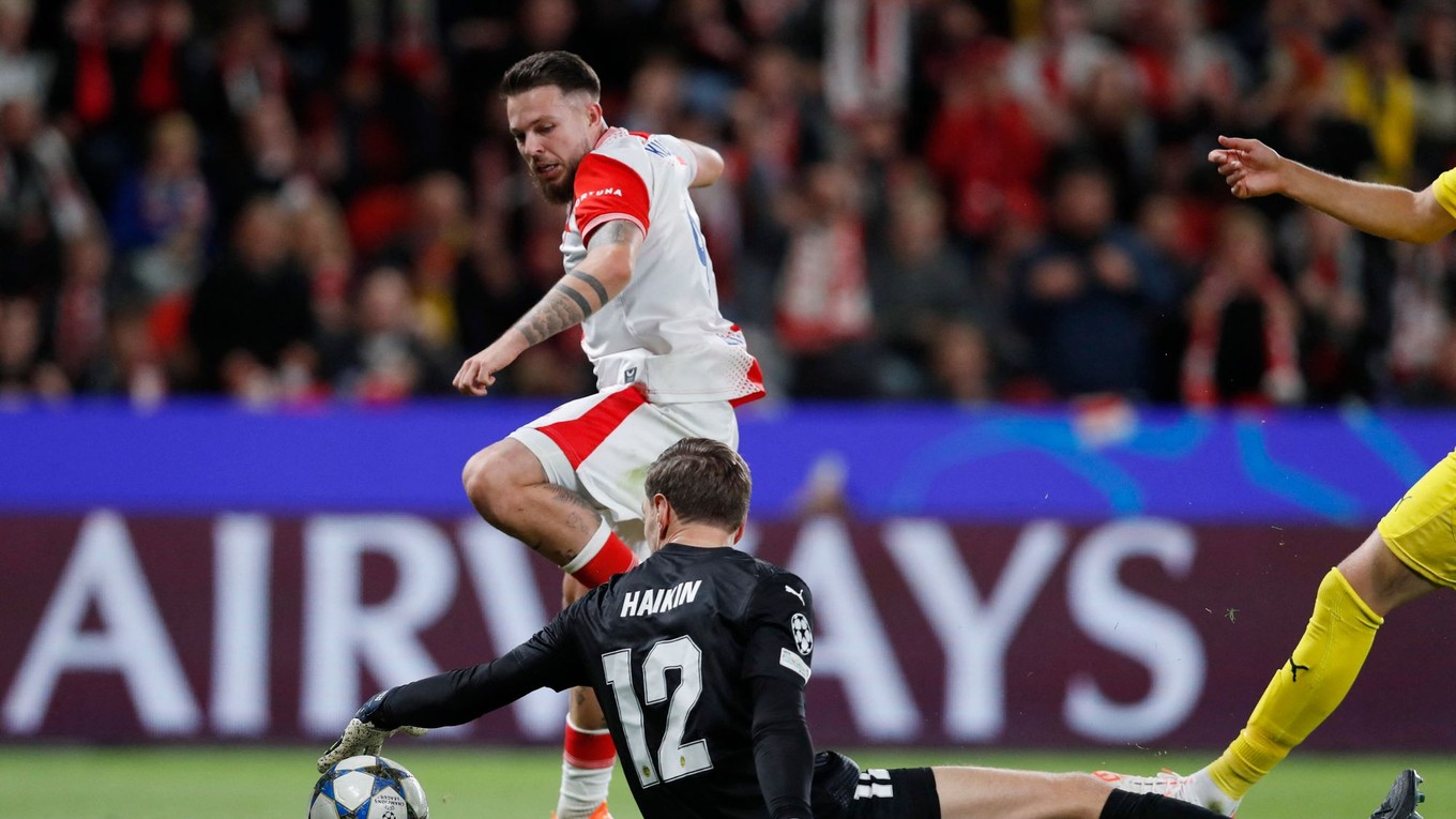 Brankár Nikita Chajkin privádzal slavistov do zúfalstva. 