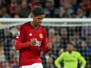 Raphael Varane v drese Manchester United.