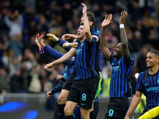 Hráči Interu oslavujú víťazstvo