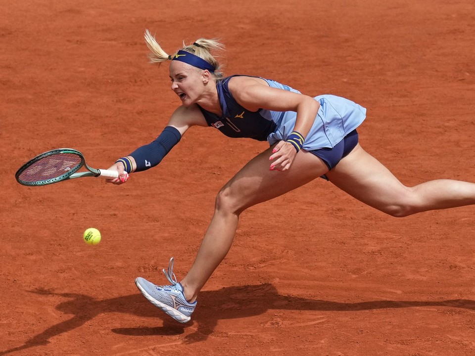 Slovenská tenistka Rebecca Šramková počas Roland Garros 2025. 