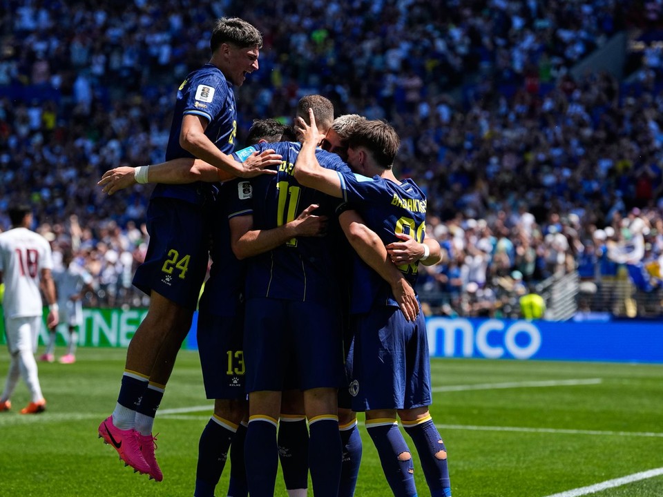 Futbalisti Bosny oslavujú gól