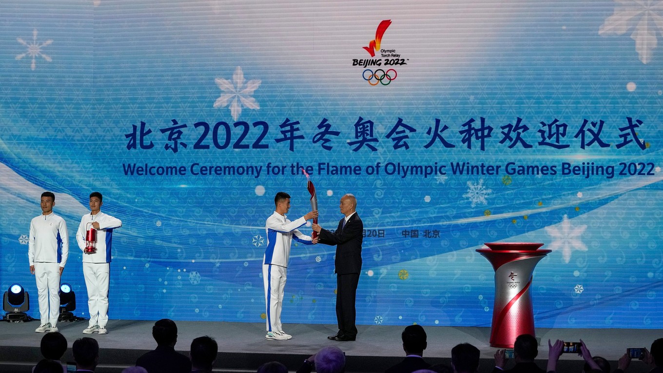 Olympijský oheň už dorazil do Pekingu.