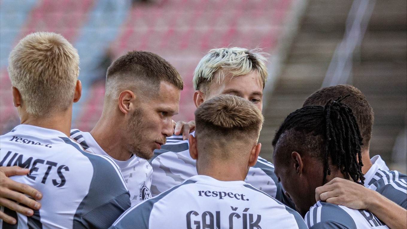 Futbalisti FK Železiarne Podbrezová.