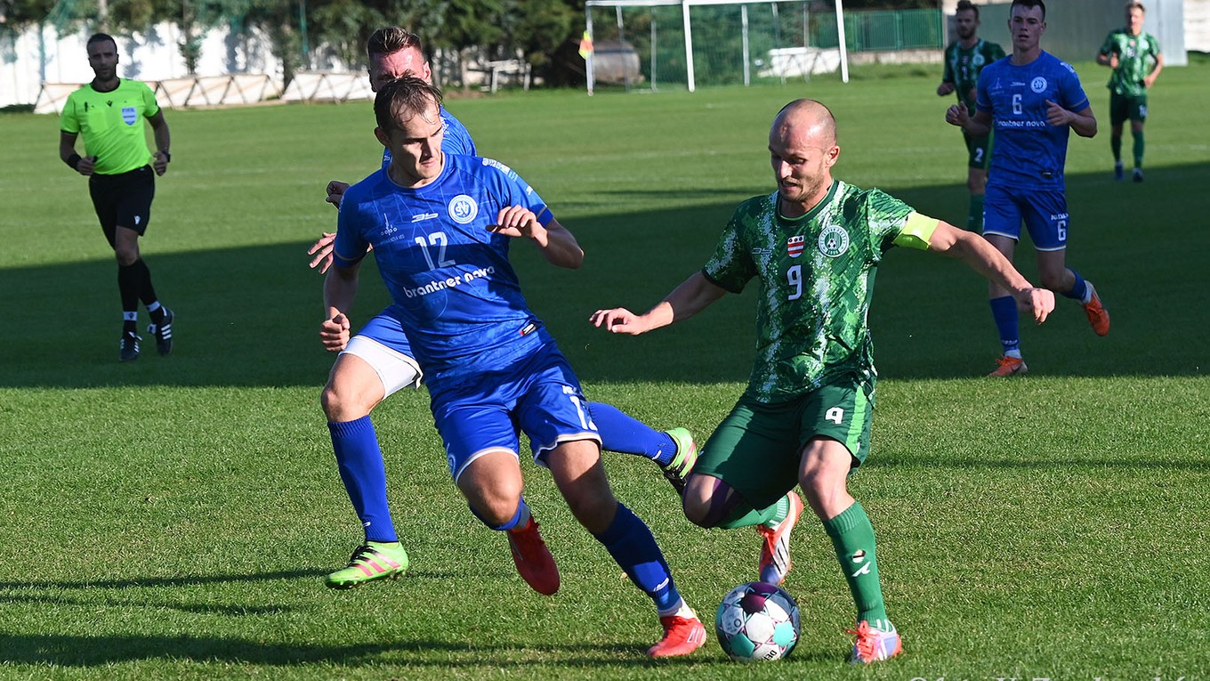 Futbalisti Prešova prehrali v treťoligovom šlágri so Spišskou Novou Vsou 1:3.