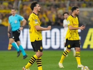 Futbalisti Dortmundu sa tešia z výhry nad PSG. 
