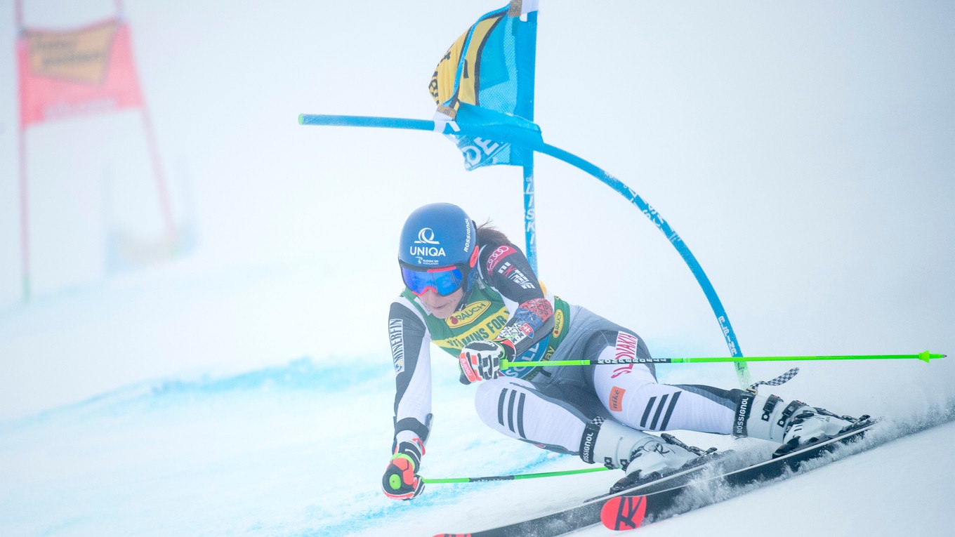 Petra Vlhová dnes ide 1. kolo obrovský slalom v Sölden 2021.