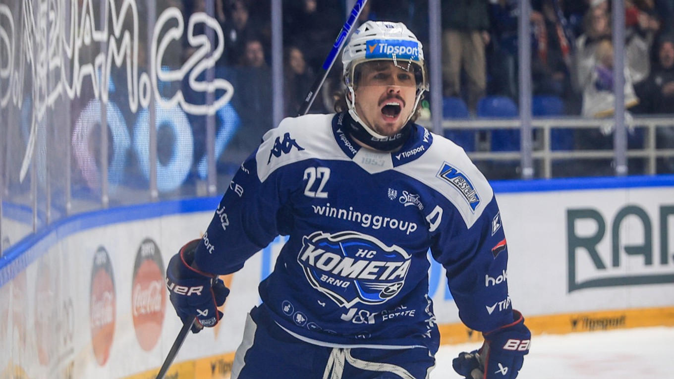 Kristián Pospíšil oslavuje gól.