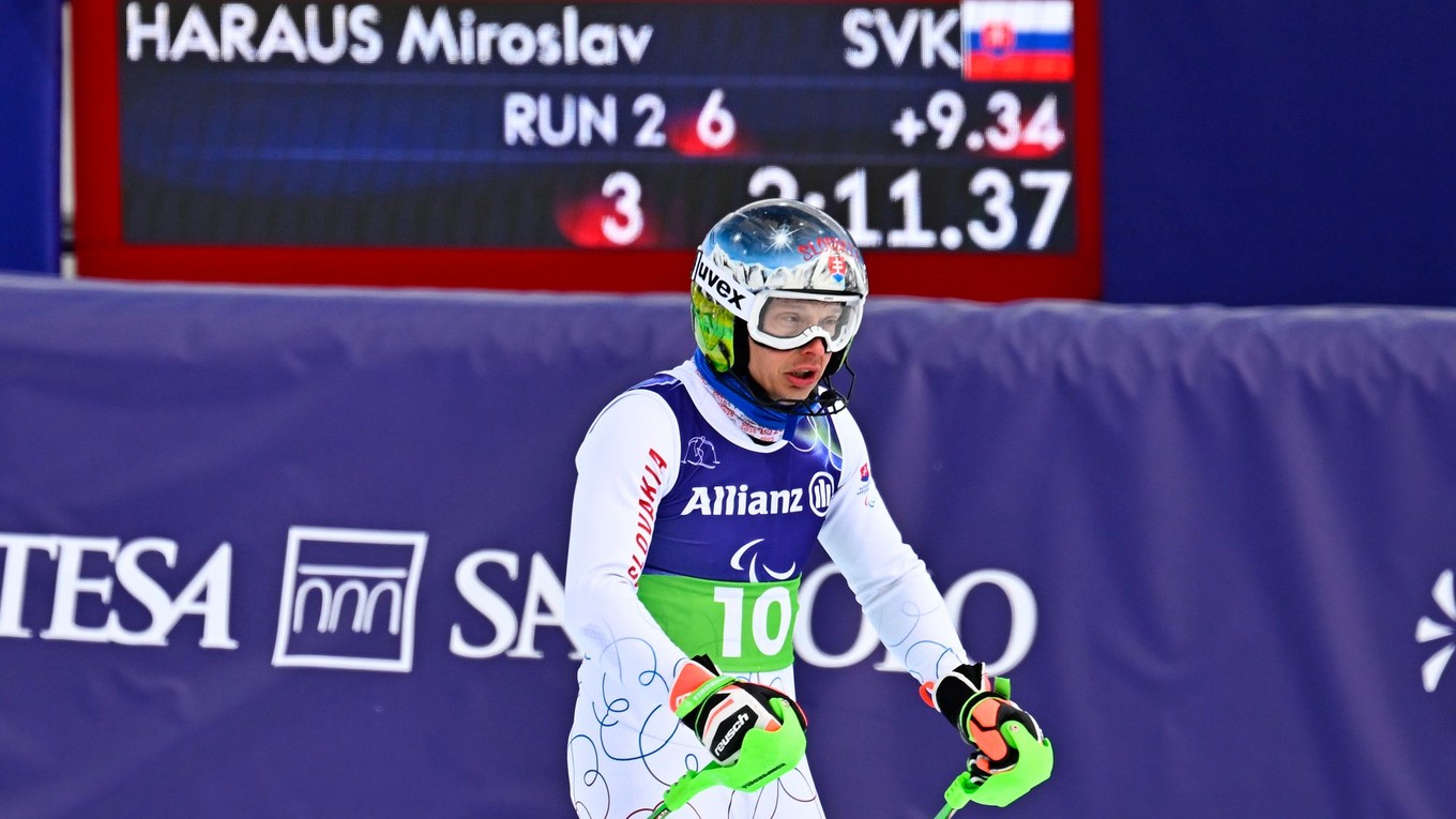 Na snímke slovenský paraalpský lyžiar Miroslav Haraus v cieli pretekov v alpskej kombinácii.