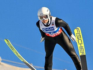 Slovenská reprezentantka v skokoch na lyžiach Kira Mária Kapustíková. 