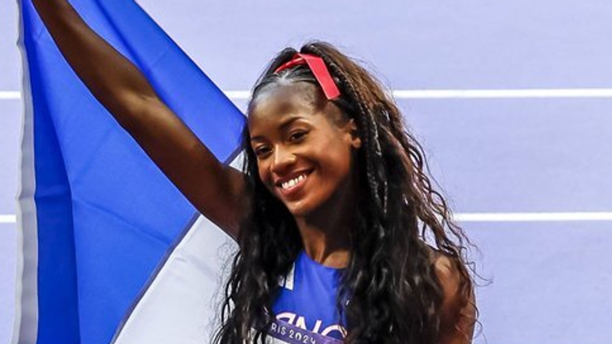Cyréne Sambová-Mayelaová.