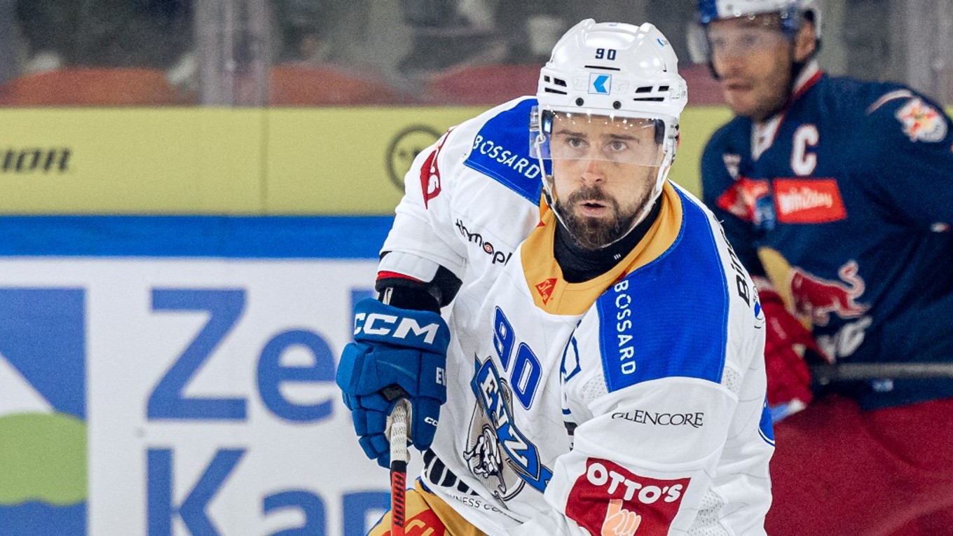 Tomáš Tatar v drese EV Zug. 