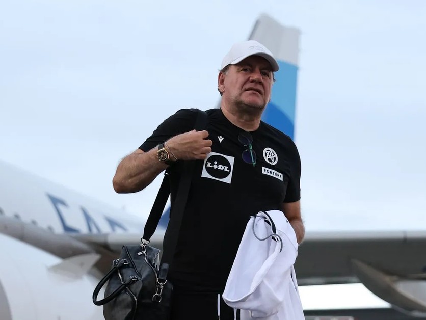 Tréner slovenskej futbalovej reprezentácie Vladimír Weiss a jeho prvé kroky na pôde Faerských ostrovov.