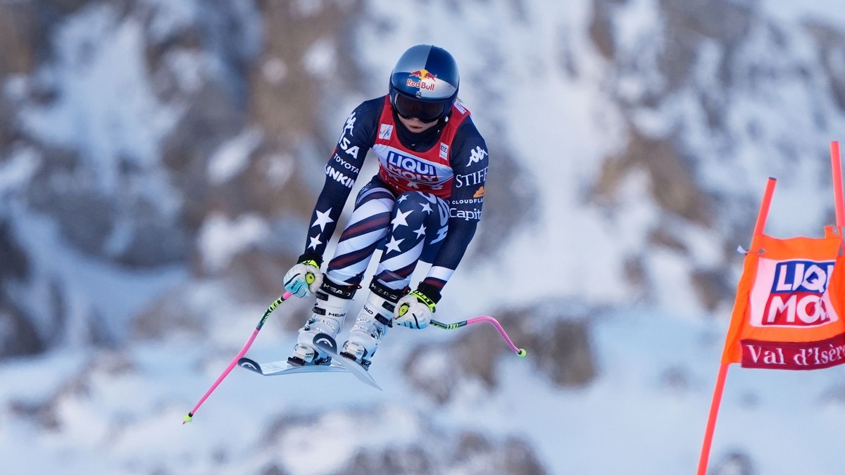 Lindsey Vonnová počas zjazdu vo Val-d'Isere.