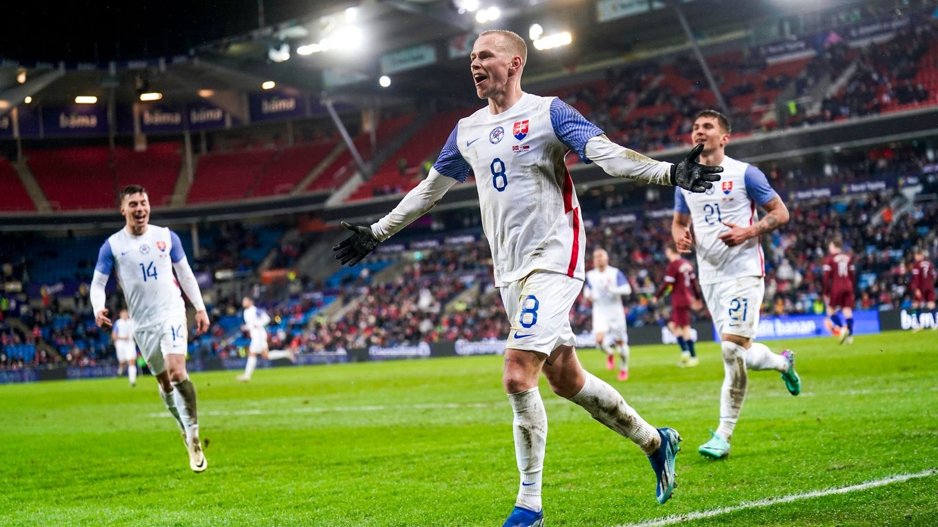 Ondrej Duda oslavuje gól v prípravnom zápase Nórsko - Slovensko