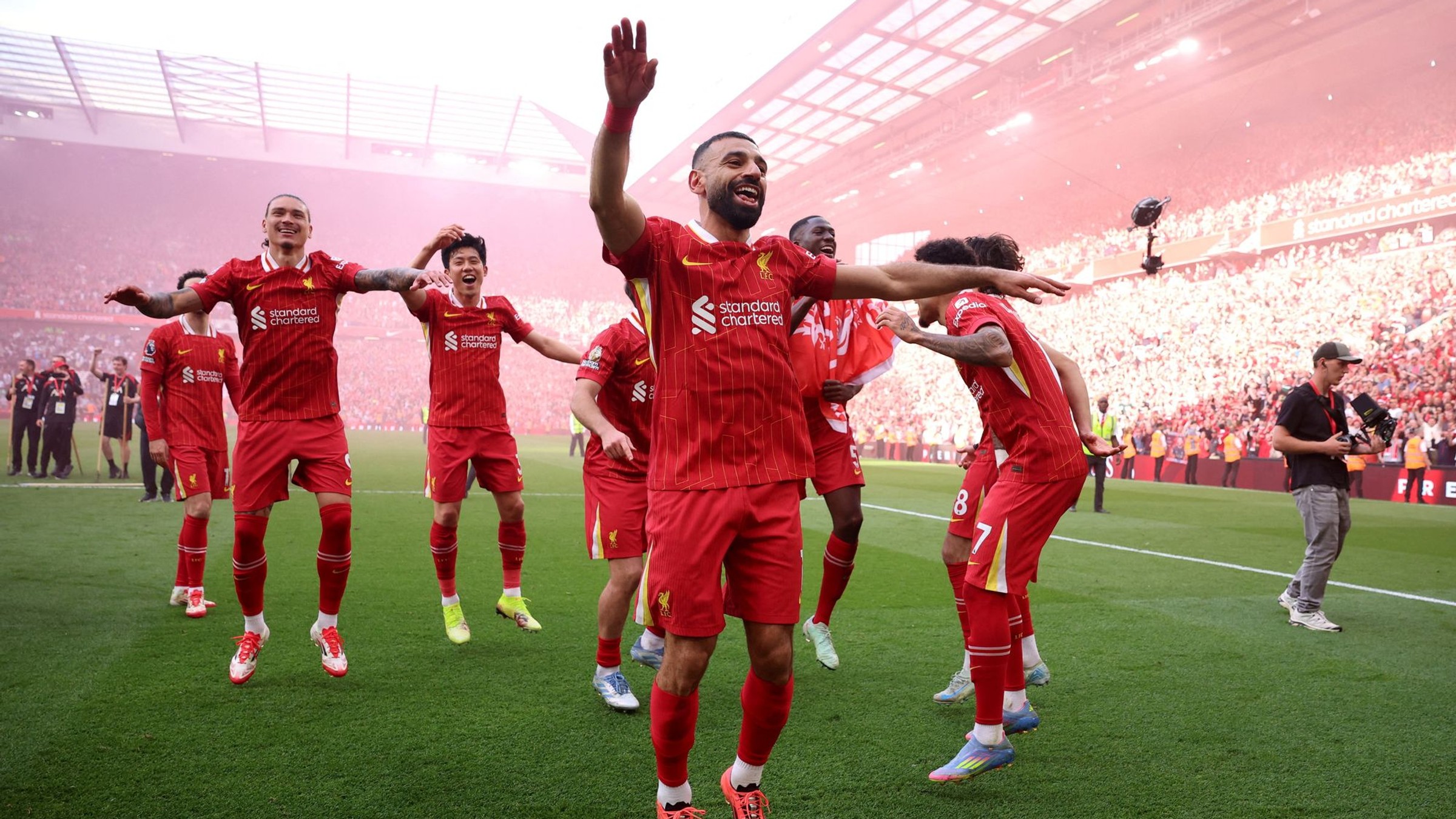 Futbalisti Liverpoolu sa tešia zo zisku 20. titulu v klubovej histórii. 