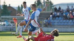 Zľava Mário Sauer, Nino Marcelli a Doru Calestru v prípravnom zápase Slovensko U21 - Moldavsko U21.