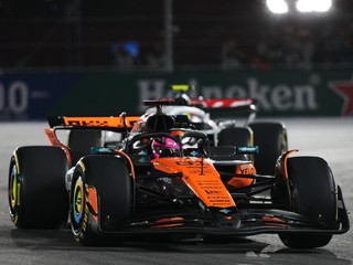 Na snímke Austrálčan Oscar Piastri z McLarenu.