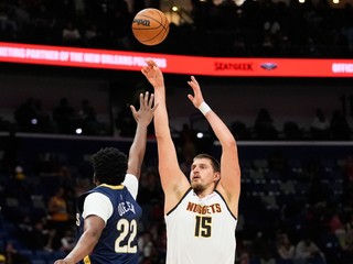 Nikola Jokič v zápase s New Orleans