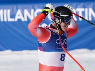 Franjo von Allmen sa raduje v cieli zjazdu