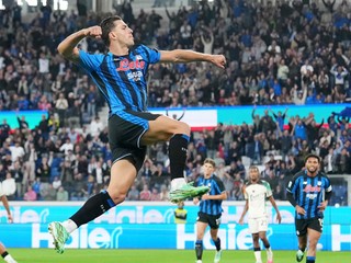 Nikola Krstovič oslavuje gól