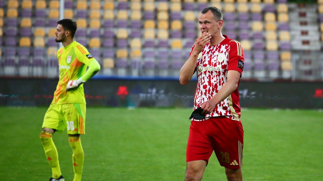 Banská Bystrica vypadáva do druhej ligy.