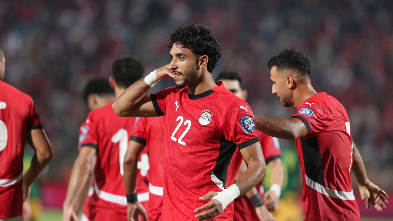 Omar Marmoush oslavuje gól.