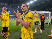 Marcel Sabitzer a ďalší hráči Borussie Dortmund po prehre vo finále Ligy majstrov.