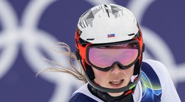 Petra Vlhová reaguje v cieli slalomu tímovej kombinácie žien v alpskom lyžovaní počas zimných olympijských hier 2026.