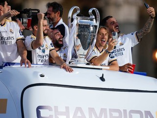 Fanúšikovia a hráči Realu Madrid oslavovali 15. triumf v Lige majstrov. 