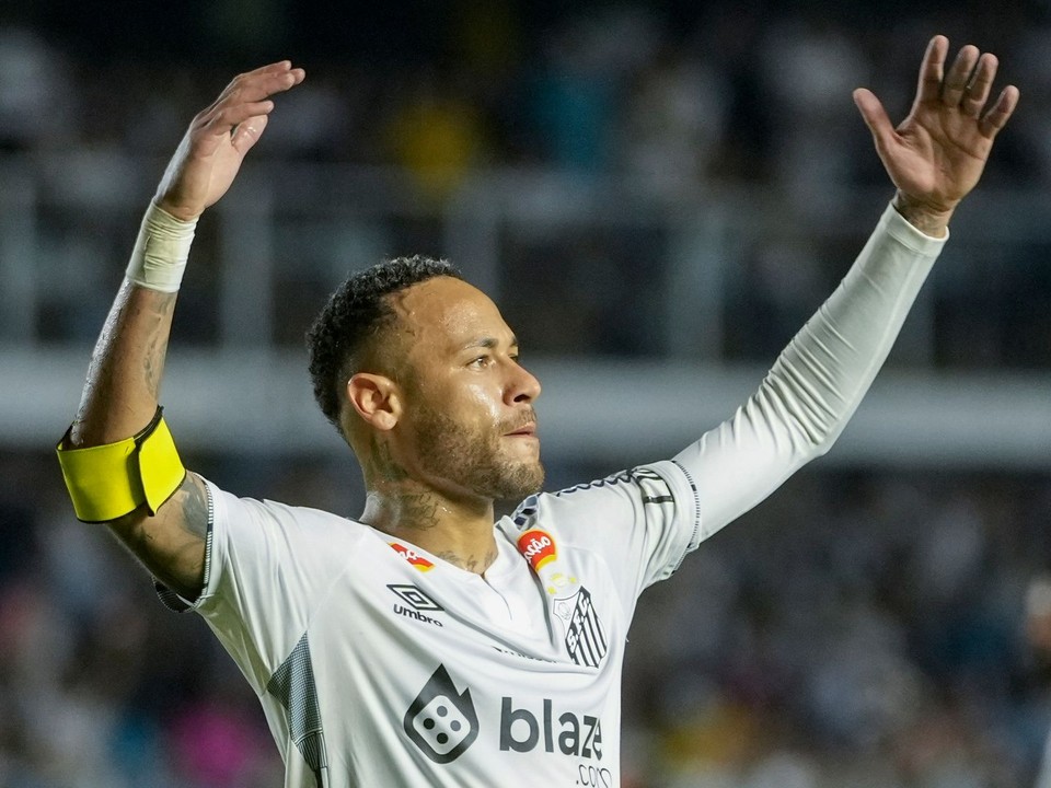 Brazílsky futbalista Neymar v drese materského klubu Santos FC.