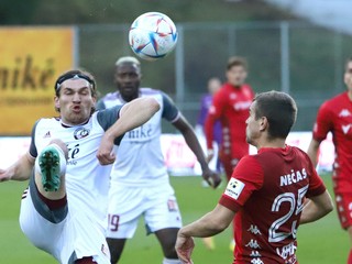 Momentka zo zápasu FK Železiarne Podbrezová - MFK Tatran Liptovský Mikuláš.