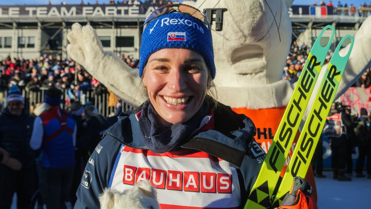 Paulína Bátovská Fialková sa teší po pretekoch šprintu v Annecy-Le Grand Bornand.