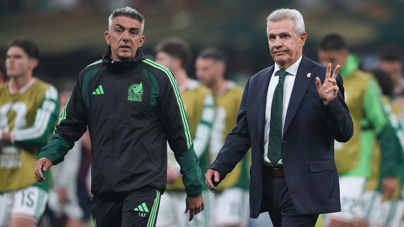 Javier Aguirre (vpravo)
