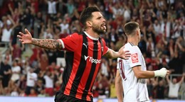 Futbalista Spartaka Trnava Michal Ďuriš sa teší z gólu.