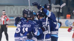 Radosť hráčov Nitry po góle.