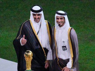 Tamim bin Hamad Al-Thani a Jassim bin Hamad Al-Thani.