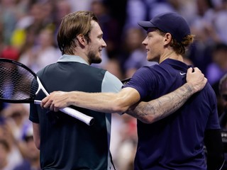 Alexander Bublik a Jannik Sinner. 