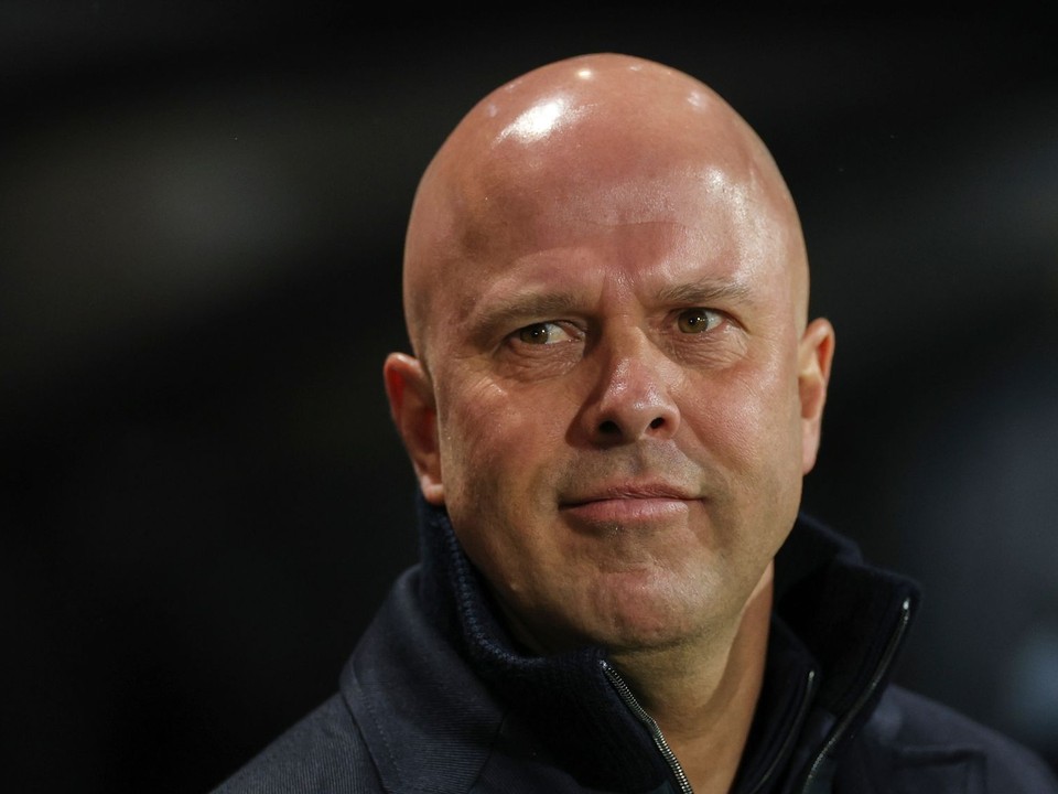 Tréner Liverpoolu Arne Slot.