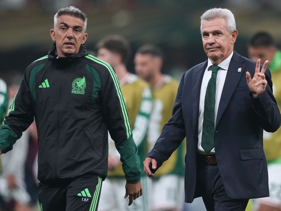Javier Aguirre (vpravo)
