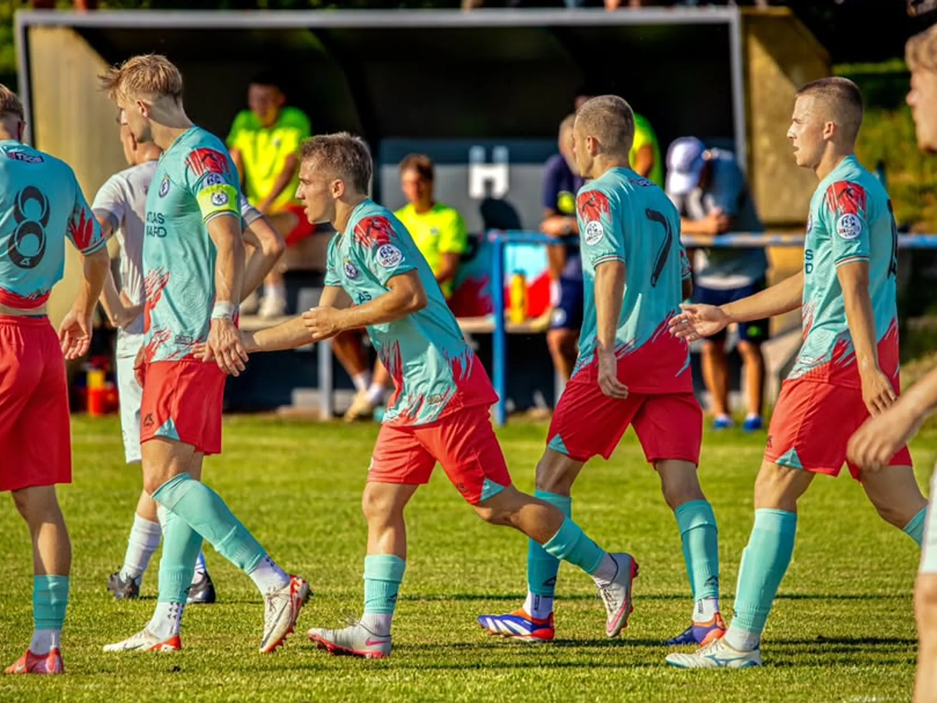 TIPOS III. LIGA ZÁPAD - Csémy hetrikom zostrelil Galantu z čela tabuľky, koniec remízového prekliatia Prievidze