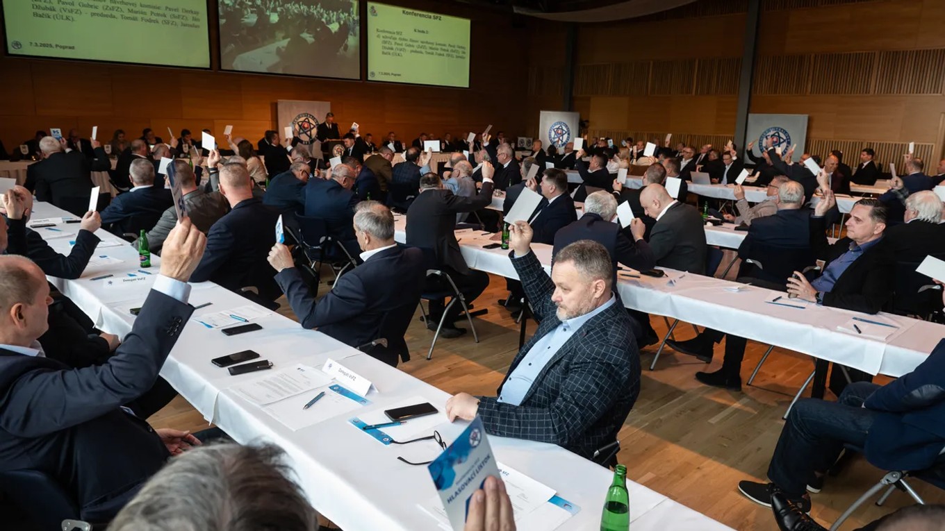 Konferencia Slovenského futbalového zväzu (SFZ) na  stretnutí v Poprade